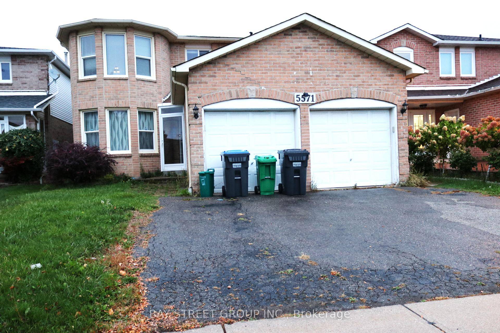 Upper Level Only 4 Bedroom 3 Bath Detach House.