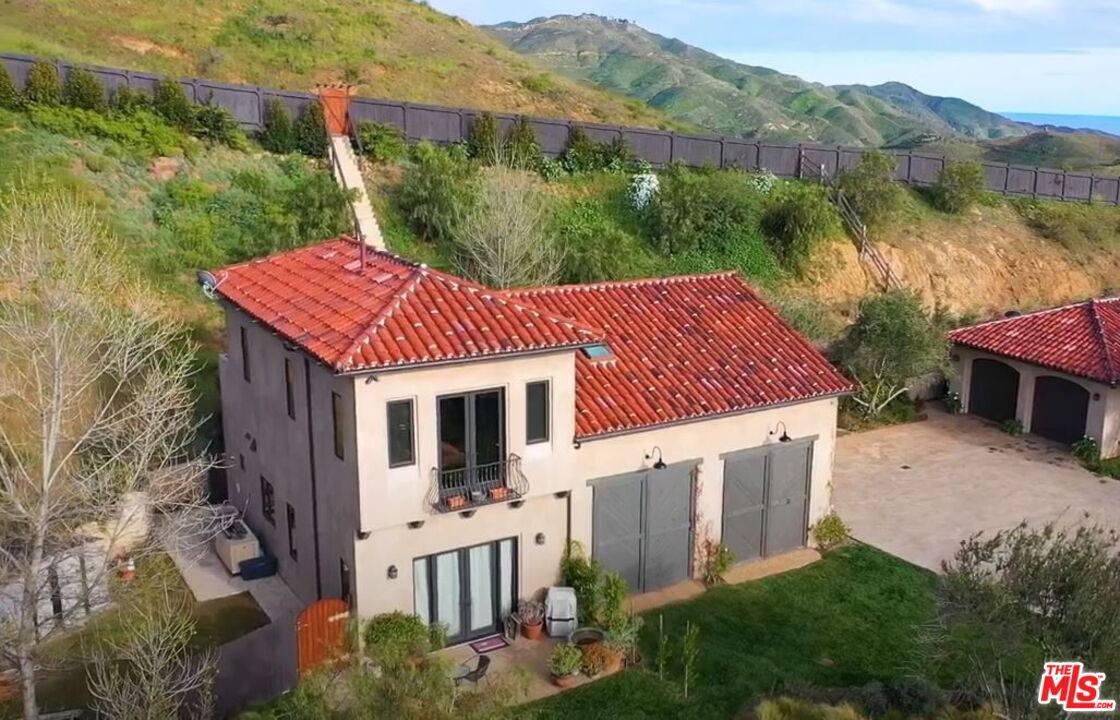 33383   Mulholland Hwy 3BR Malibu La