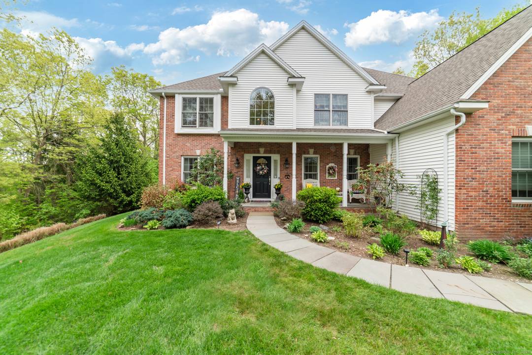 Welcome to Woodbury, a quintessential New England town.