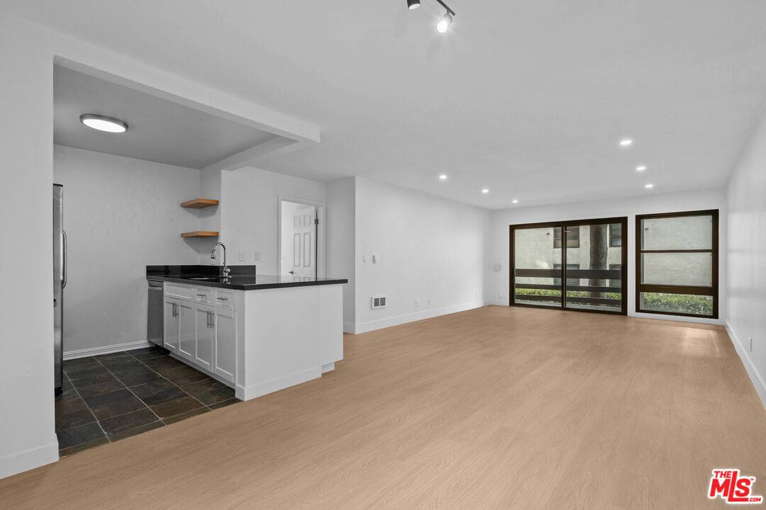 7740   Redlands St 1BR La
