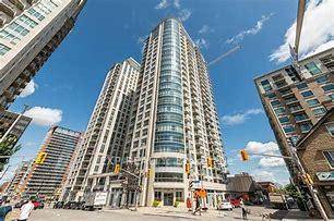 Experience urban living at its finest in this stylish studio apartments located just steps from the ByWard Market and LRT.