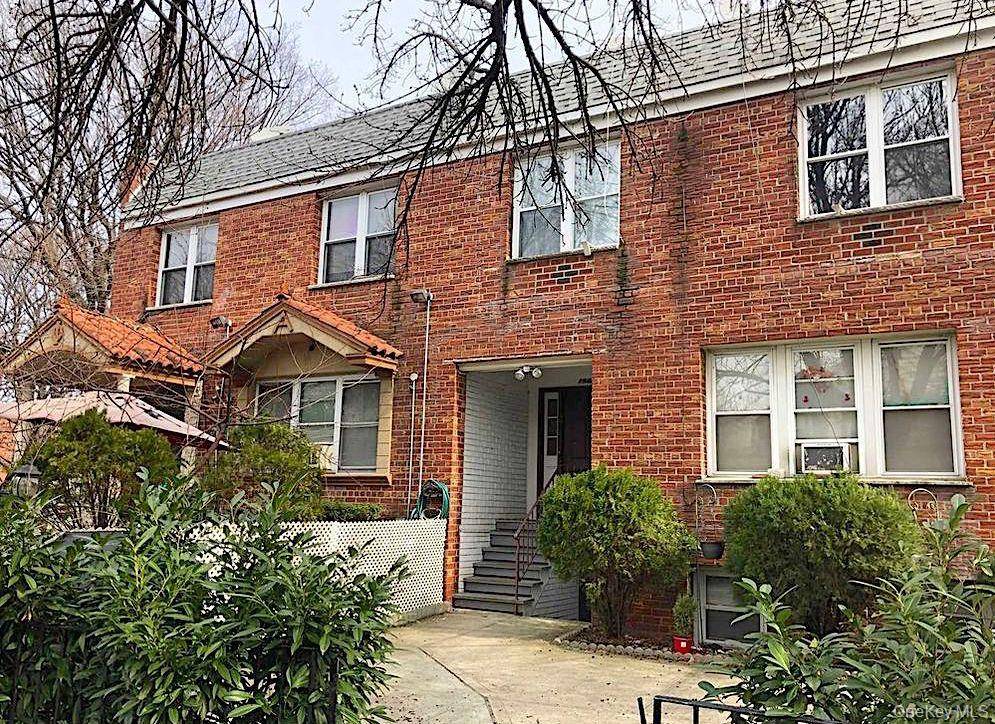 Exclusive Offering Prime Multifamily Investment in East Elmhurst We are proud to present 19 49 80th Street, East Elmhurst, NY 11370 an outstanding investment opportunity exclusively available through our office.
