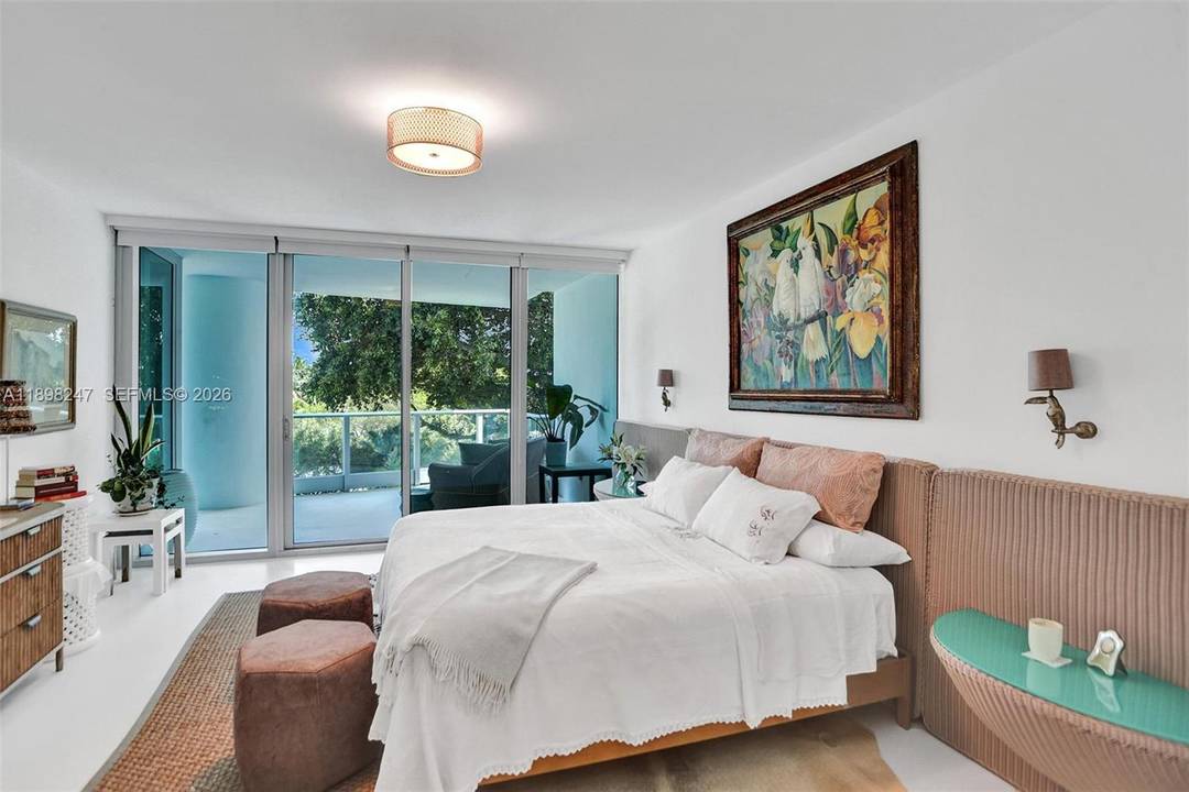 Welcome to Grovenor House Coconut Grove s premier luxury residence.