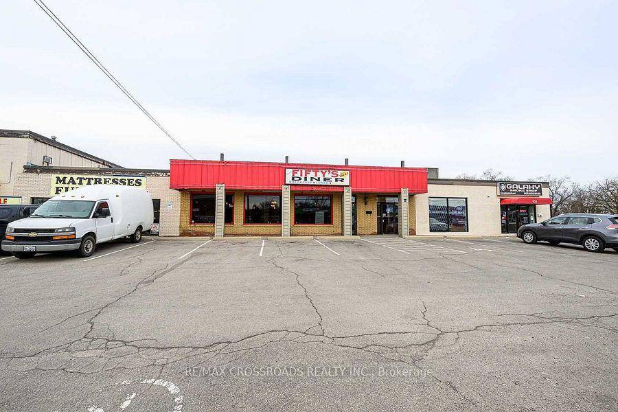 This is a well known restaurant located on a busy street, enjoying high visibility and a steady flow of customers, Maria's Fifty's Diner Is Awaiting A Motivated Restauranteur To Take ...