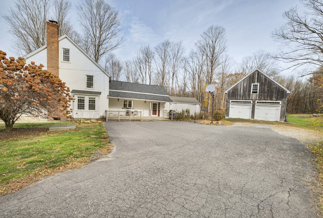 Welcome to 187 Torringford Rd !