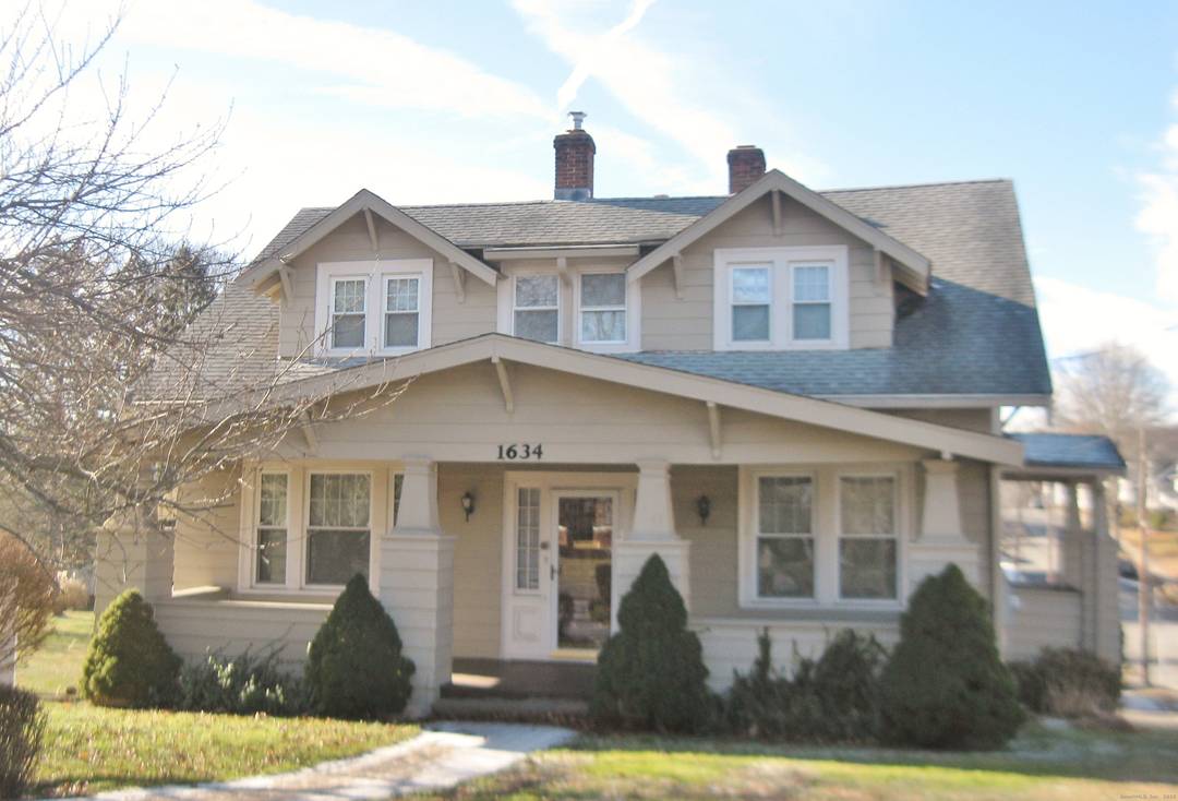 They don't build homes like this anymore !