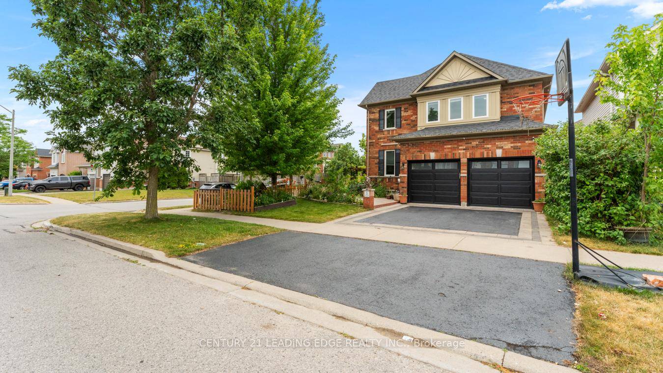 A vacation in your very own oasis of a yard !