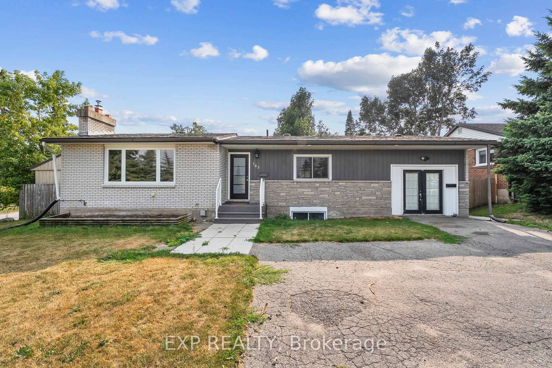 A Location For This VACANT Turn Key Updated Legal Duplex In Orillia's Sought After West Ward.