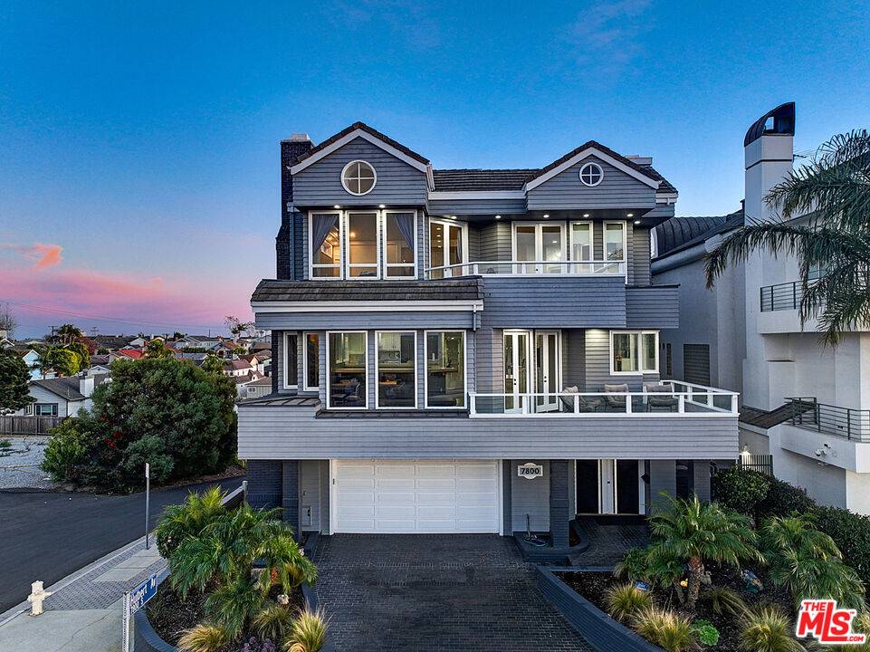 7800  N Veragua 5BR La