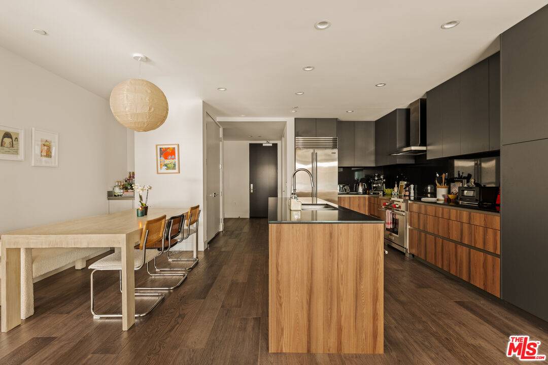 728 N Sweetzer Ave 1BR Sunset Strip La