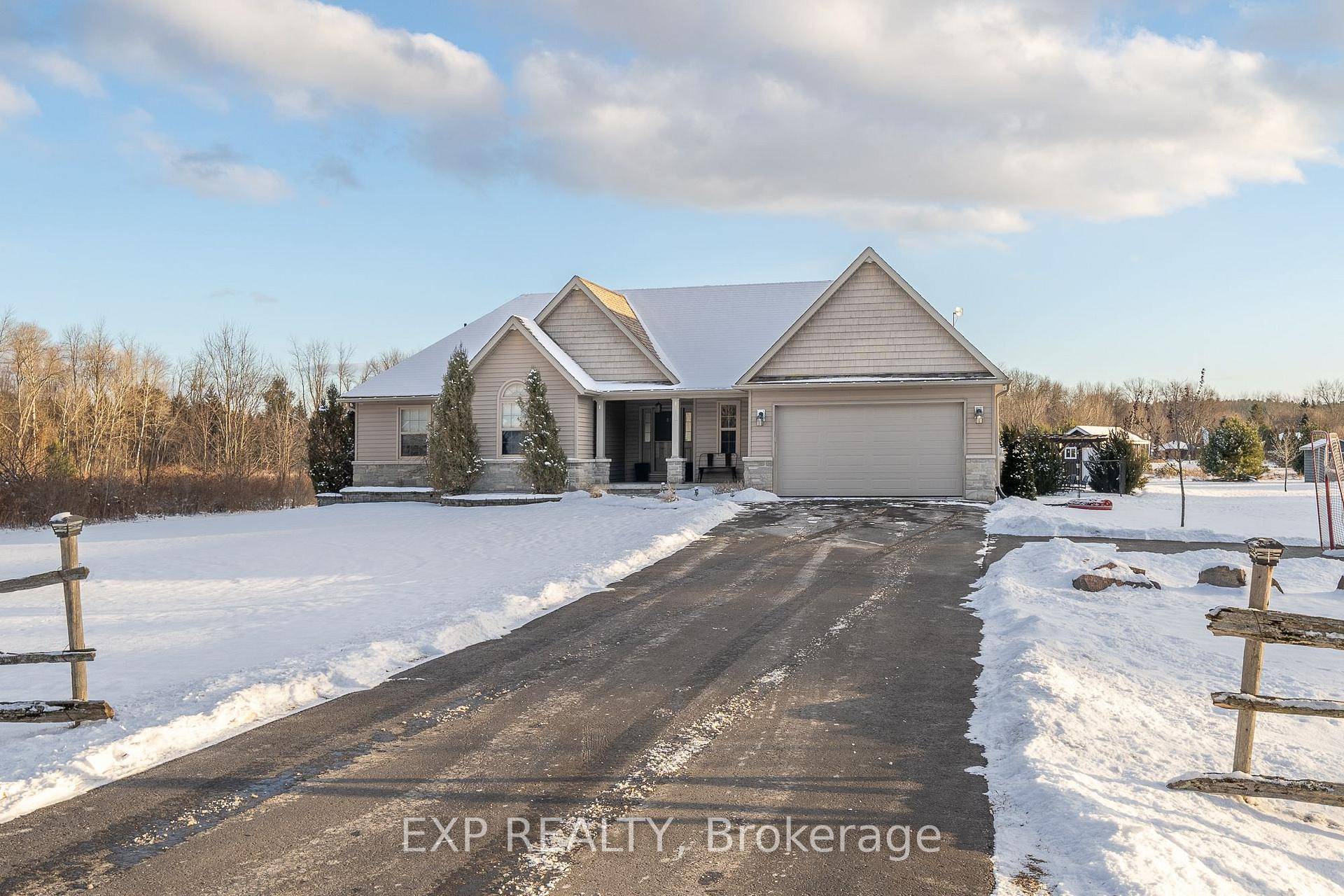Welcome to 27 Charles Road in Tweed, a beautifully crafted bungalow offering the perfect balance of elegance, comfort, and functionality.