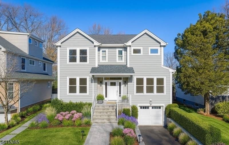 Sixteen Stephen Street is an exceptional new construction residence offering 3, 650 sf.