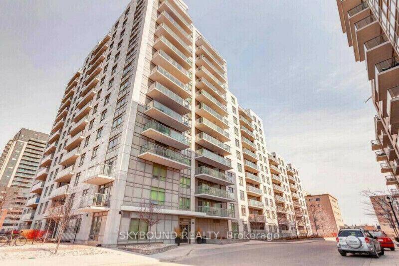 Amazing One Bedroom In Highly Sought After Davenport Village Junction.