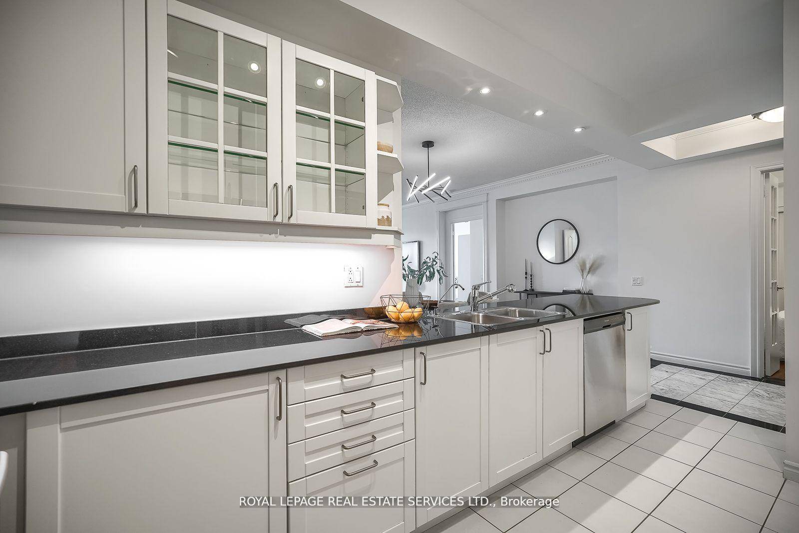 RECENTLY RENOVATED and move in ready !