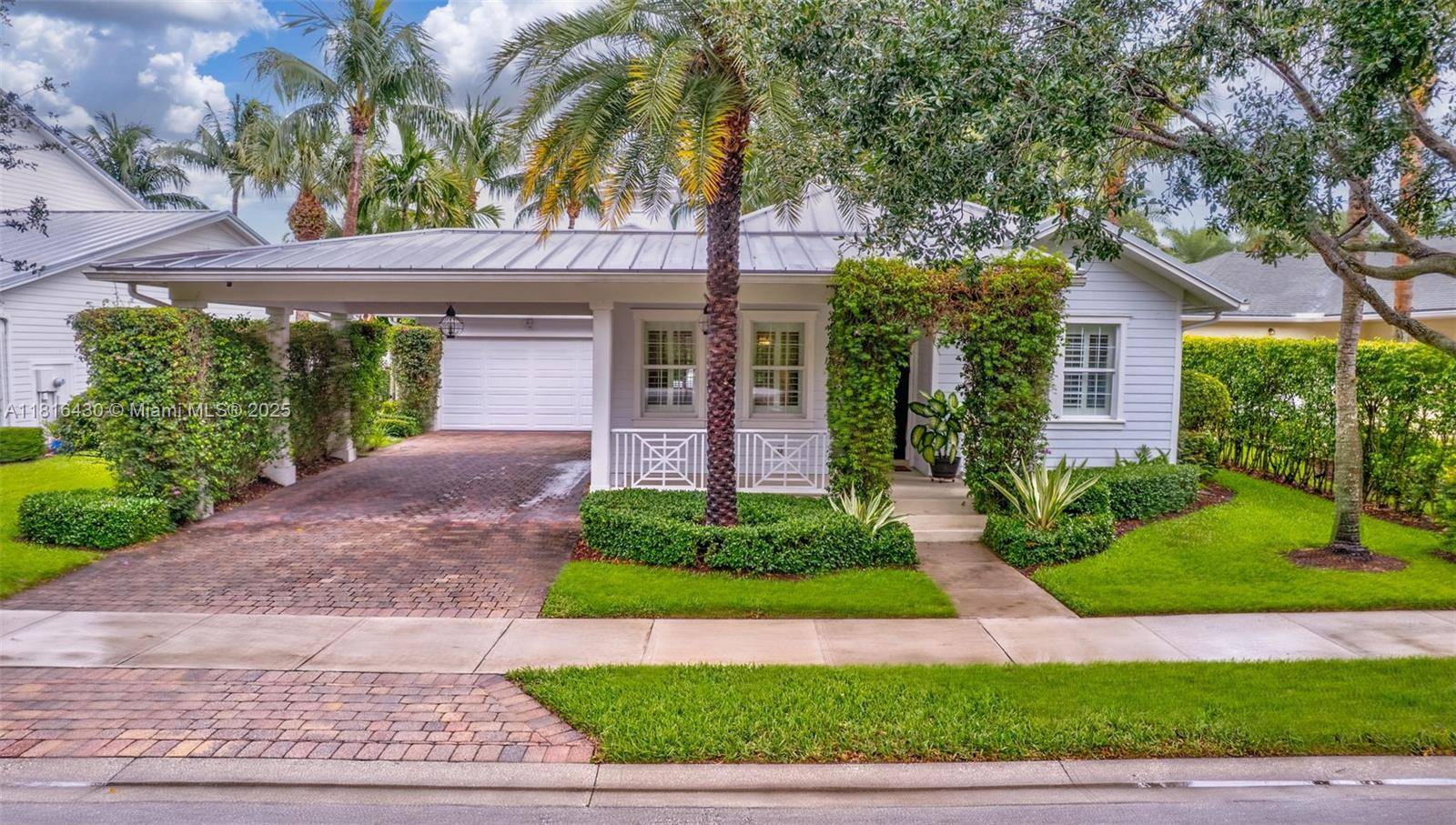 YOUR WAIT IS OVER.... STUNNING KEY WEST STYLE 3 Bed, 3.