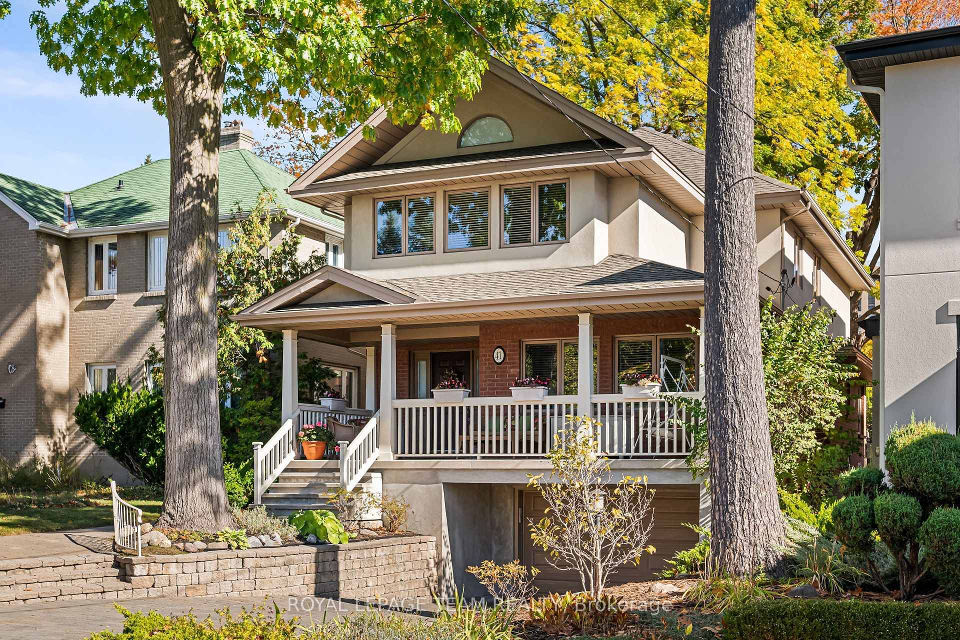 Experience the perfect blend of elegance, comfort, and location at 41 Civic Place, a spectacular 4 bedroom, 4 bathroom detached home in the highly sought after Civic Hospital area.