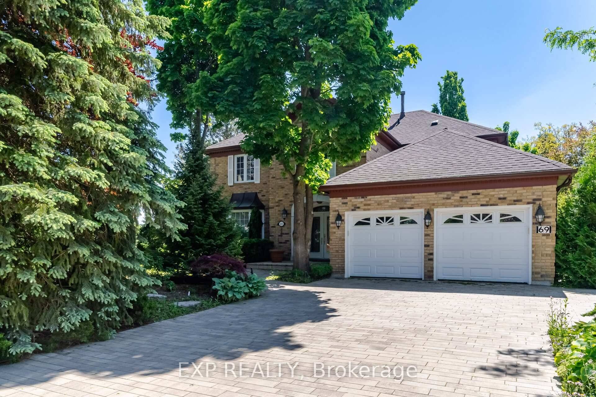 Sophisticated luxury living in Vaughan.