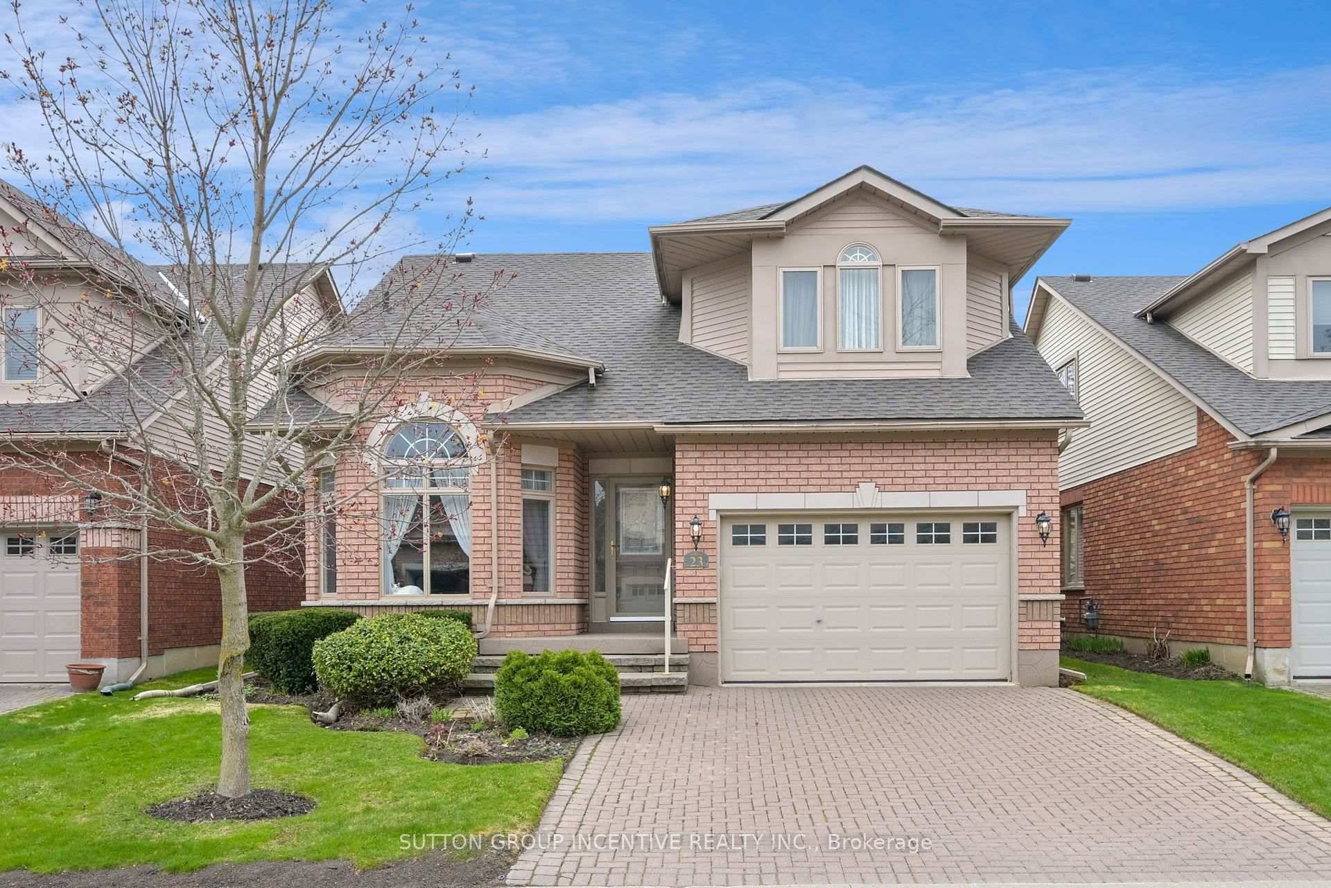 Looking for a move in ready home with lots of room for entertaining and family sleep overs ?