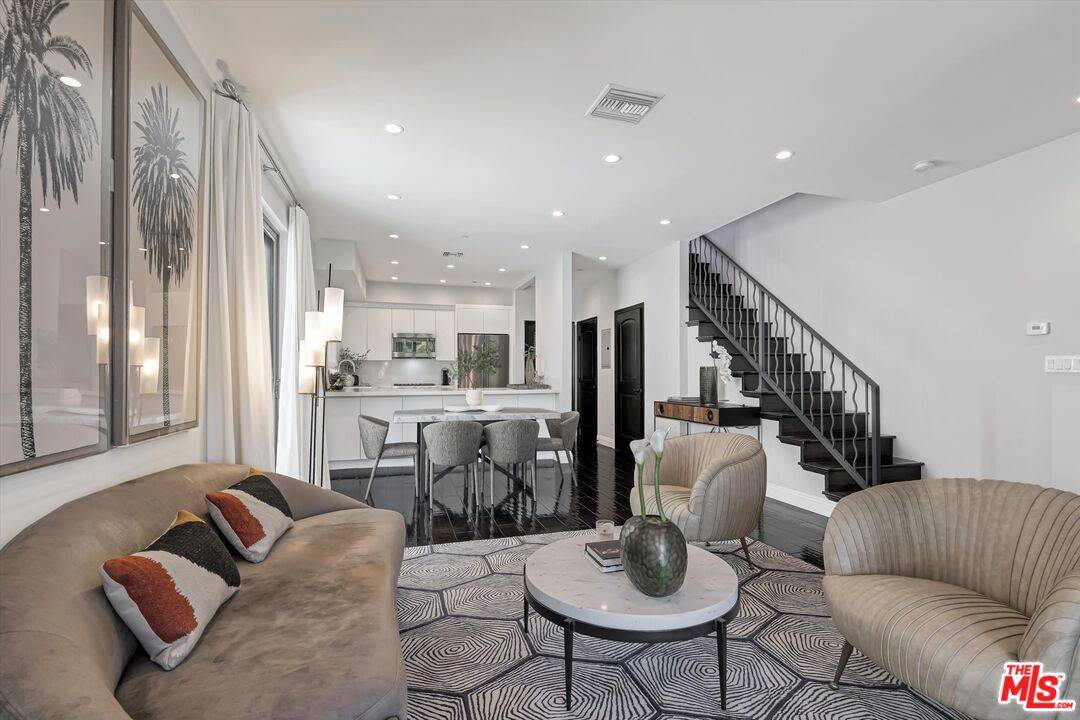 500  N Orlando Ave 2BR Beverly Grove La