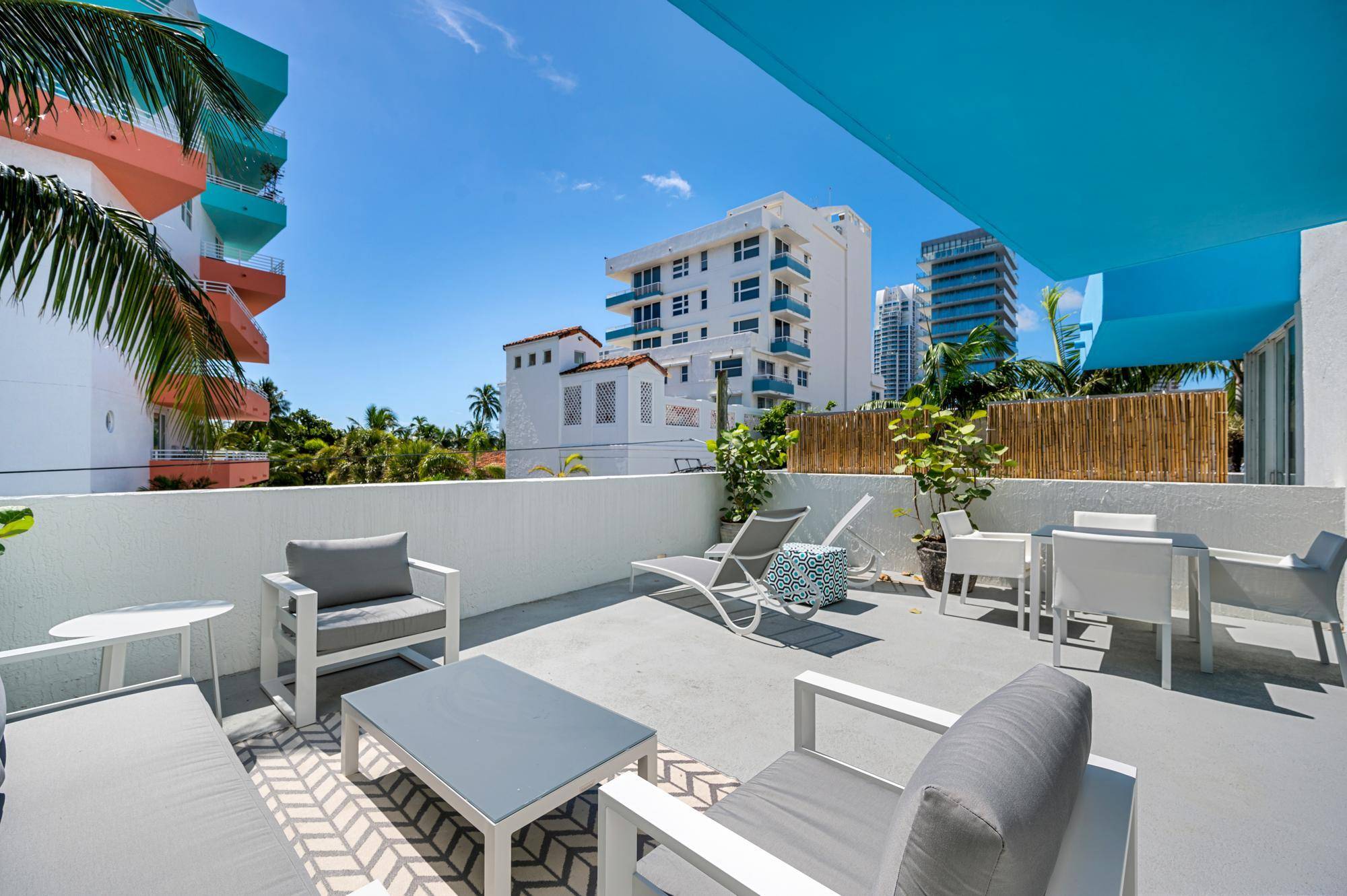 Enjoy the best Miami Beach has to offer !