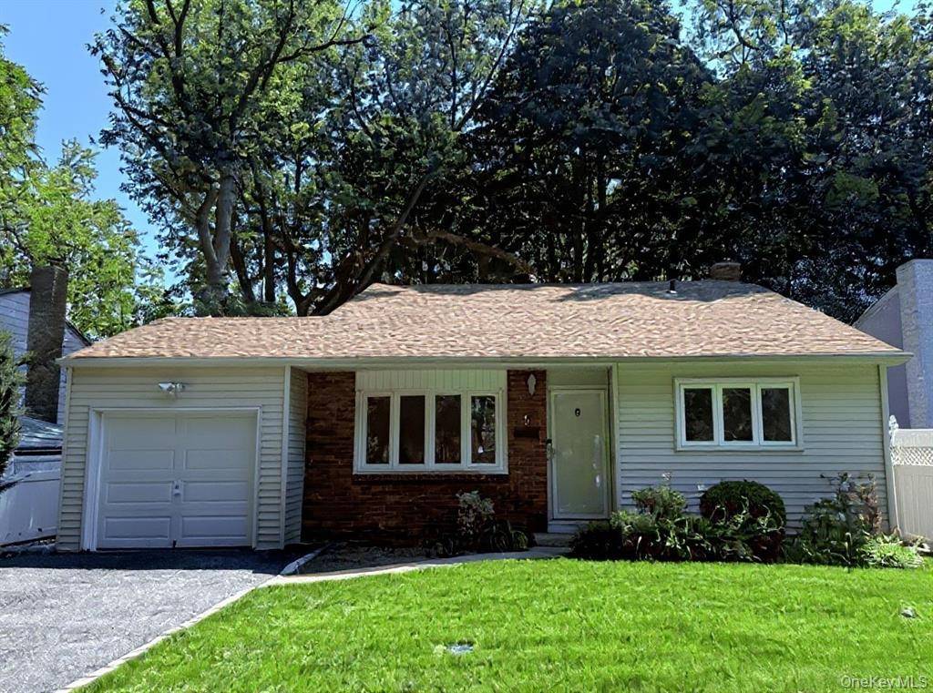 Charming Updated 3 Bedroom Split Level Home on Quiet Cul de Sac !