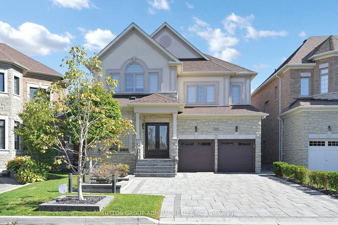 Beautifully upgraded 4 2 bedroom, 4 bathroom home nestled on a premium ravine lot in a highly sought after neighborhood.