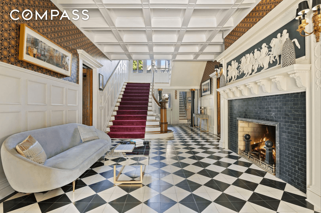 This majestic turn of the century mansion was built for the New York Industrialist George Gale in 1905 by H.