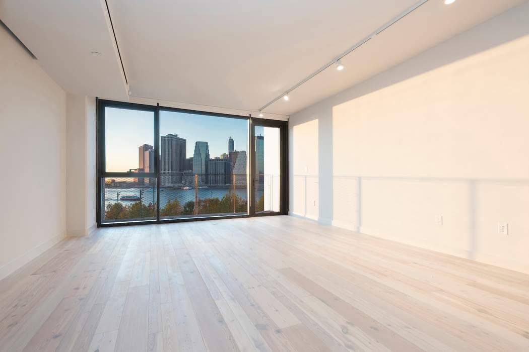 Welcome to N603, located in the coveted Pierhouse Condominium in Brooklyn Heights.