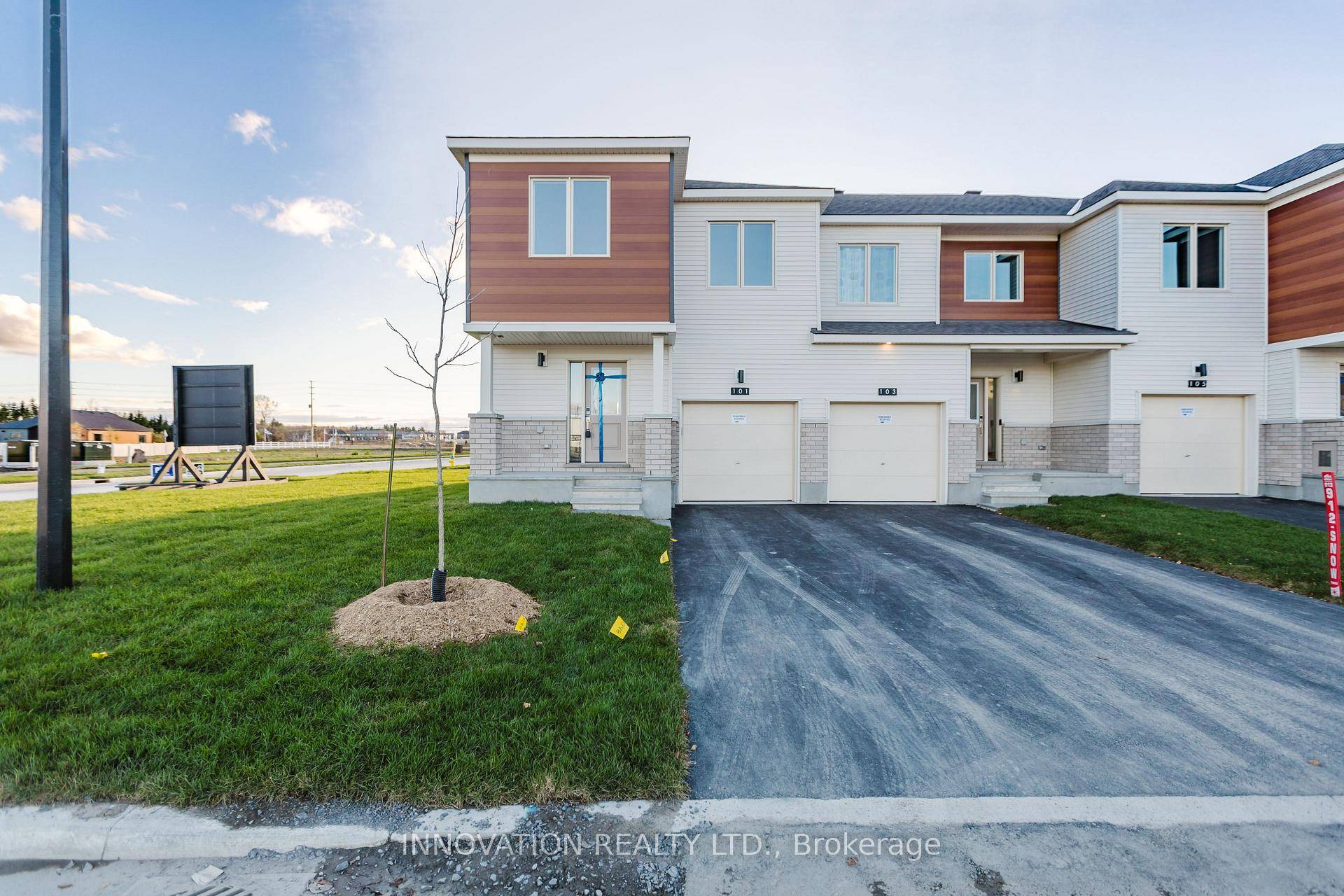 AVAILABLE IMMEDIATELY Beautiful and spacious, brand new Corner Townhouse in the desired Mattamy's Northwoods community.