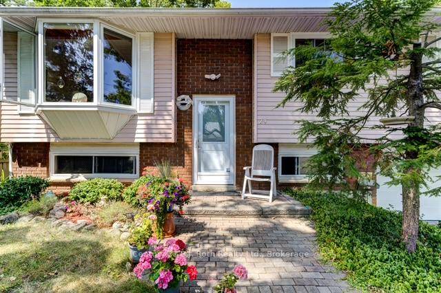 Located on a quiet street, this 1650 sq.