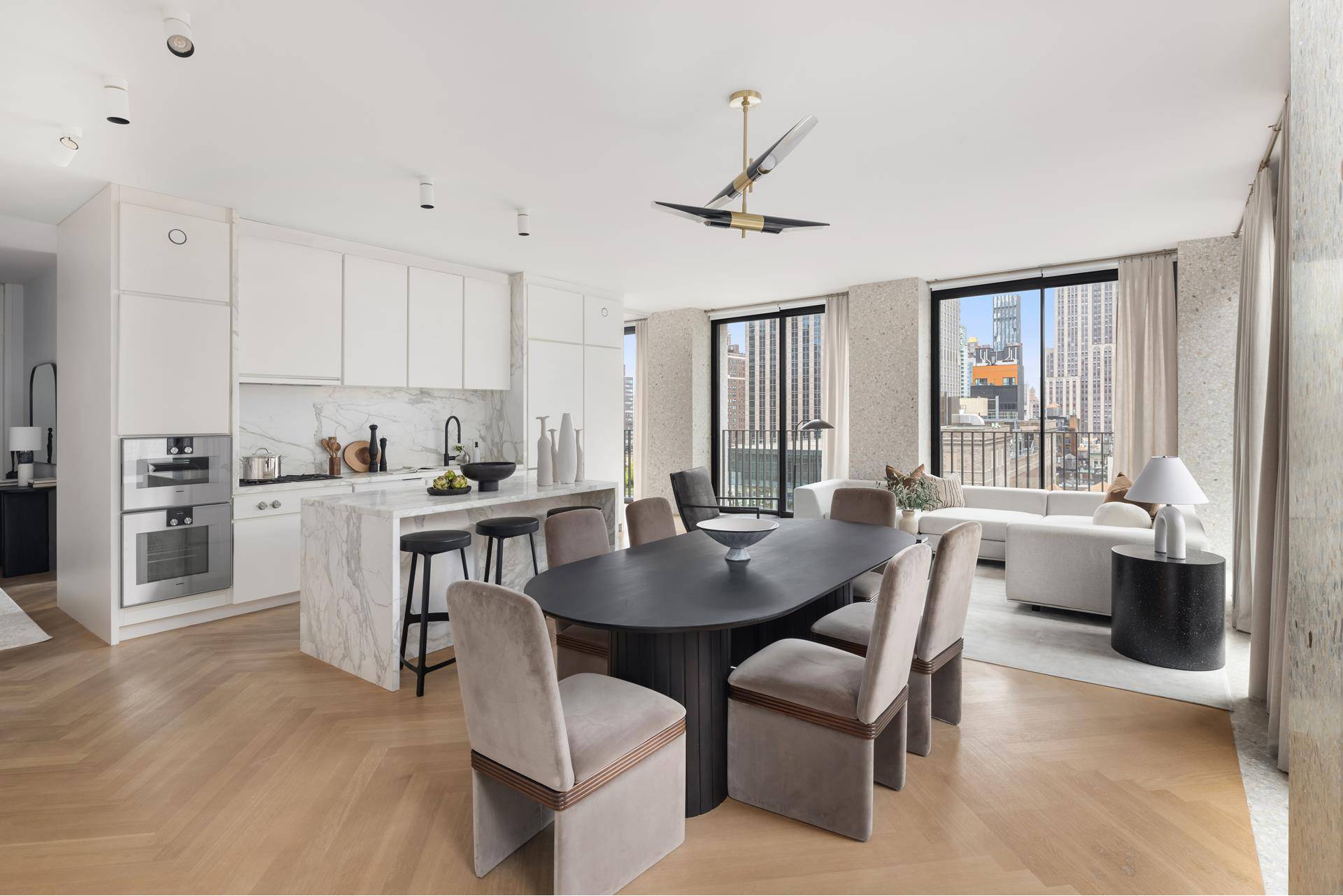 Perched high above lively Bryant Park, Residence 21C is a sun flooded, corner home designed by Pritzker Prize winning architect David Chipperfield.