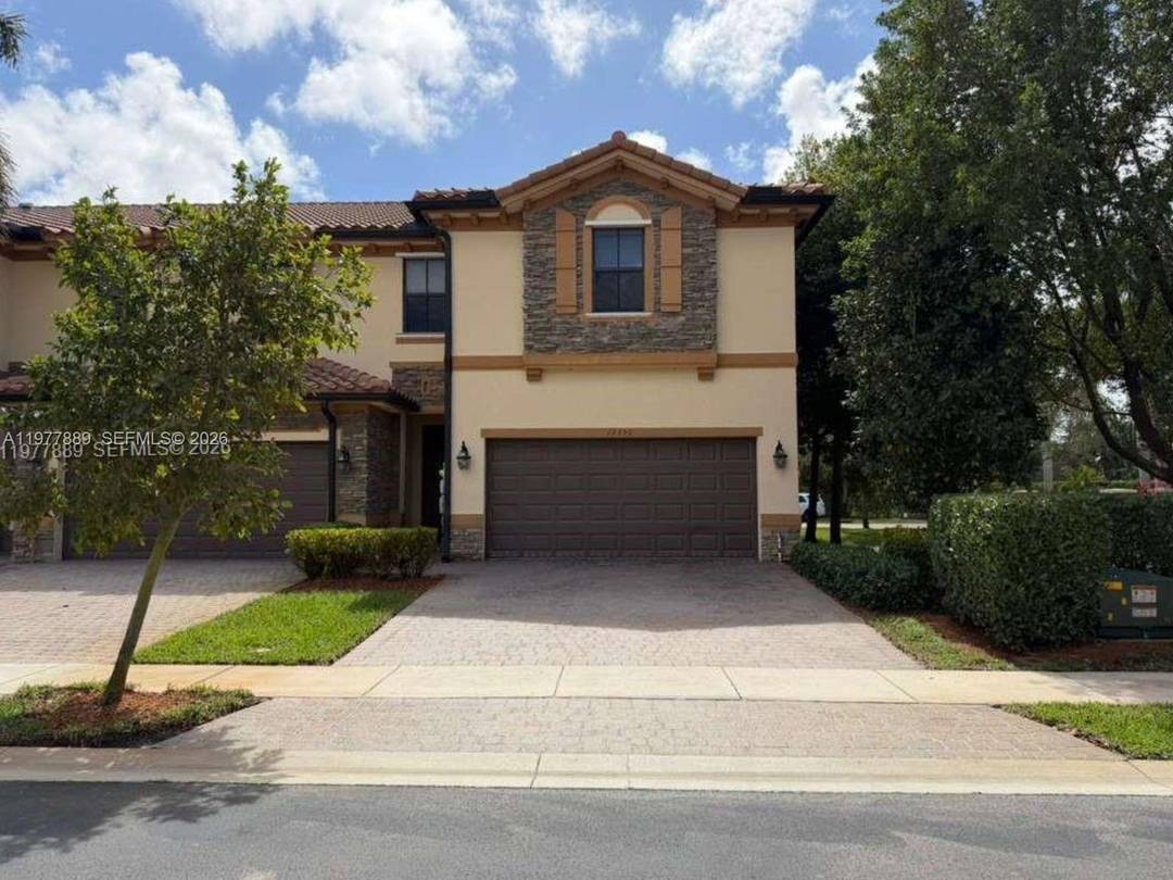 Beautiful and spacious 4 bedroom, 3.