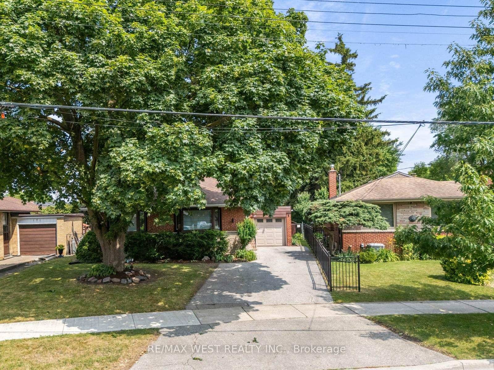 Welcome To 169 Thistle Down Blvd In Albion Gardens.