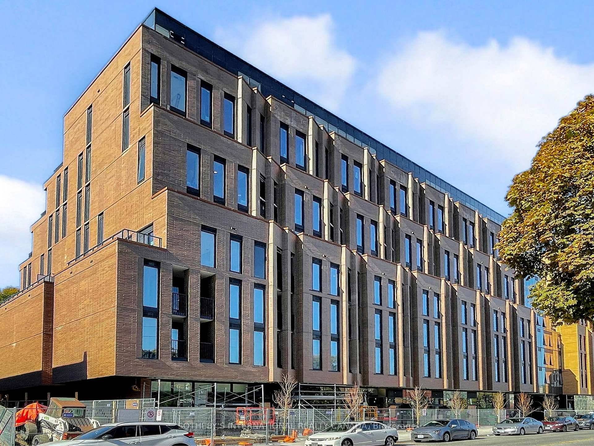 Beautiful brand new sunlit suite at highly acclaimed Leaside Common.