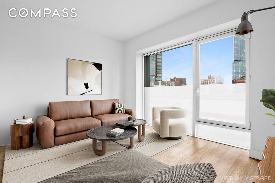 Welcome to the largest studio in the building at Five Six One Pacific, where light reigns supreme and the views are nothing short of iconic !