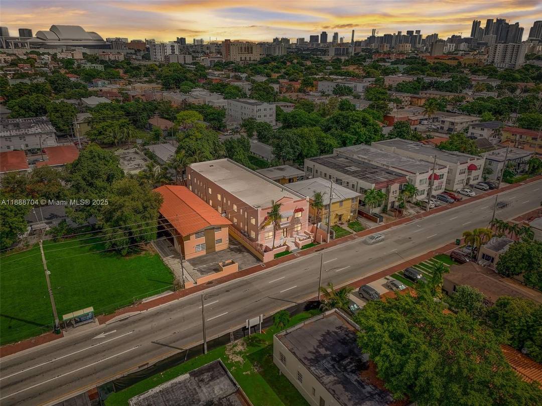 Fully renovated in 2023 gem in the heart of the vibrant Little Havana neighborhood ; This incredible property offers a unique blend of modern interiors and a nostalgic retro fac ...