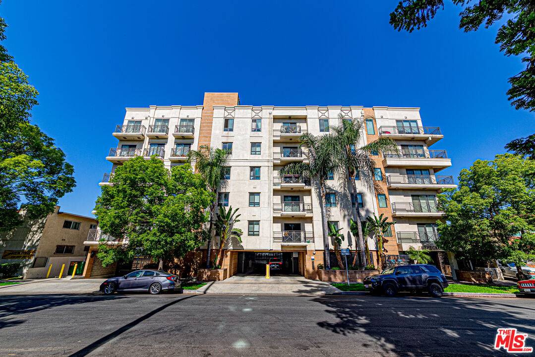 311  S Gramercy Pl 3BR La