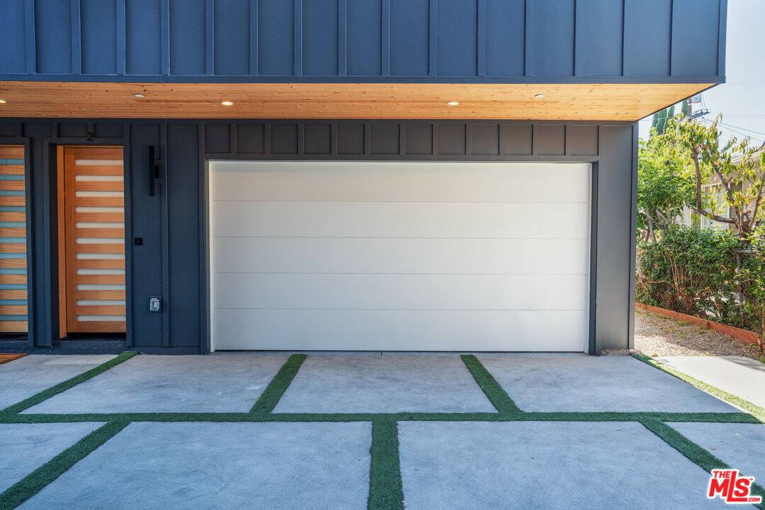 4707 Clinton St 3BR Mid Wilshire La