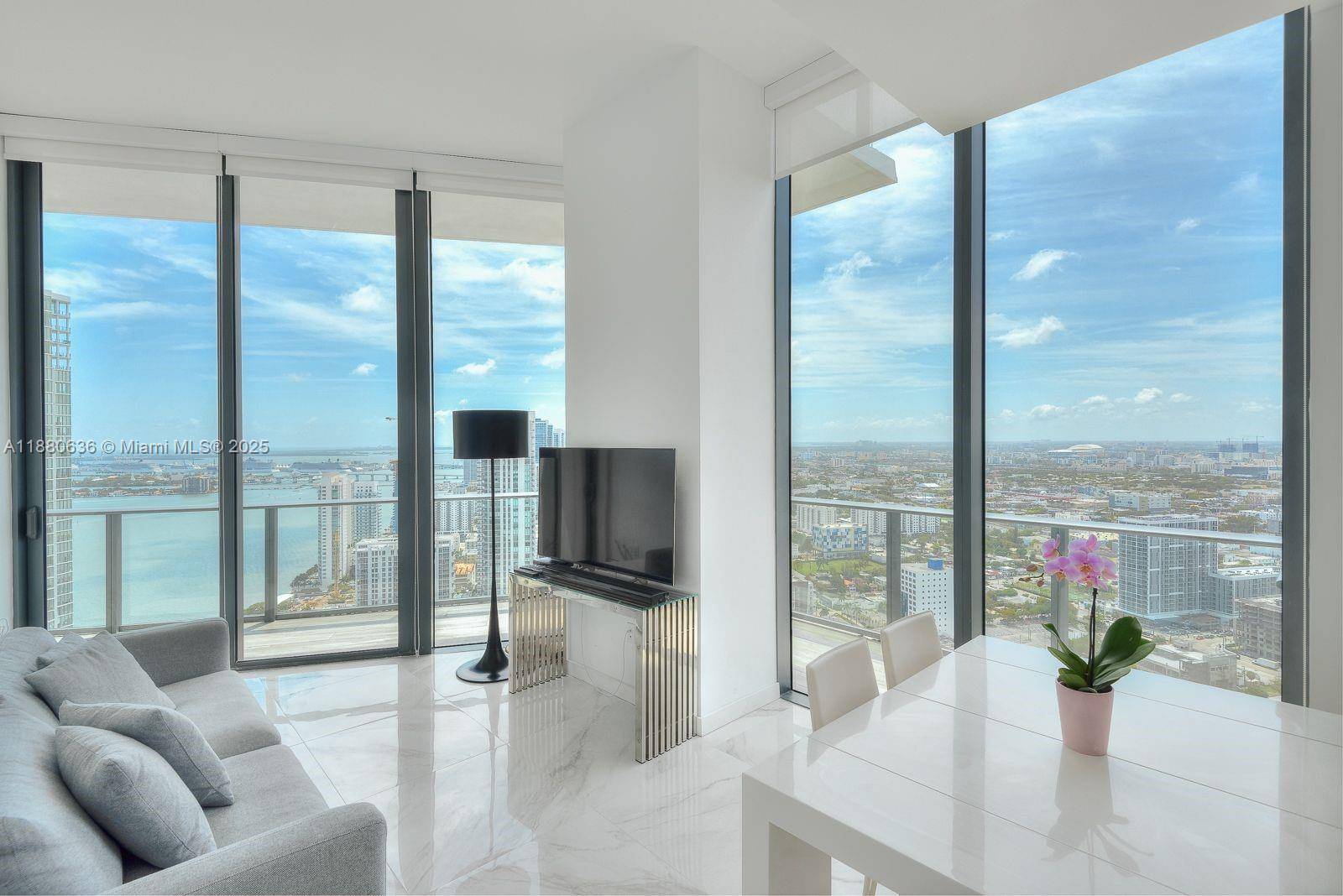 Stunning 3 bedroom, 2 bath residence located on the 40th floor of Paraiso Bayviews in the heart of Edgewater Miami.