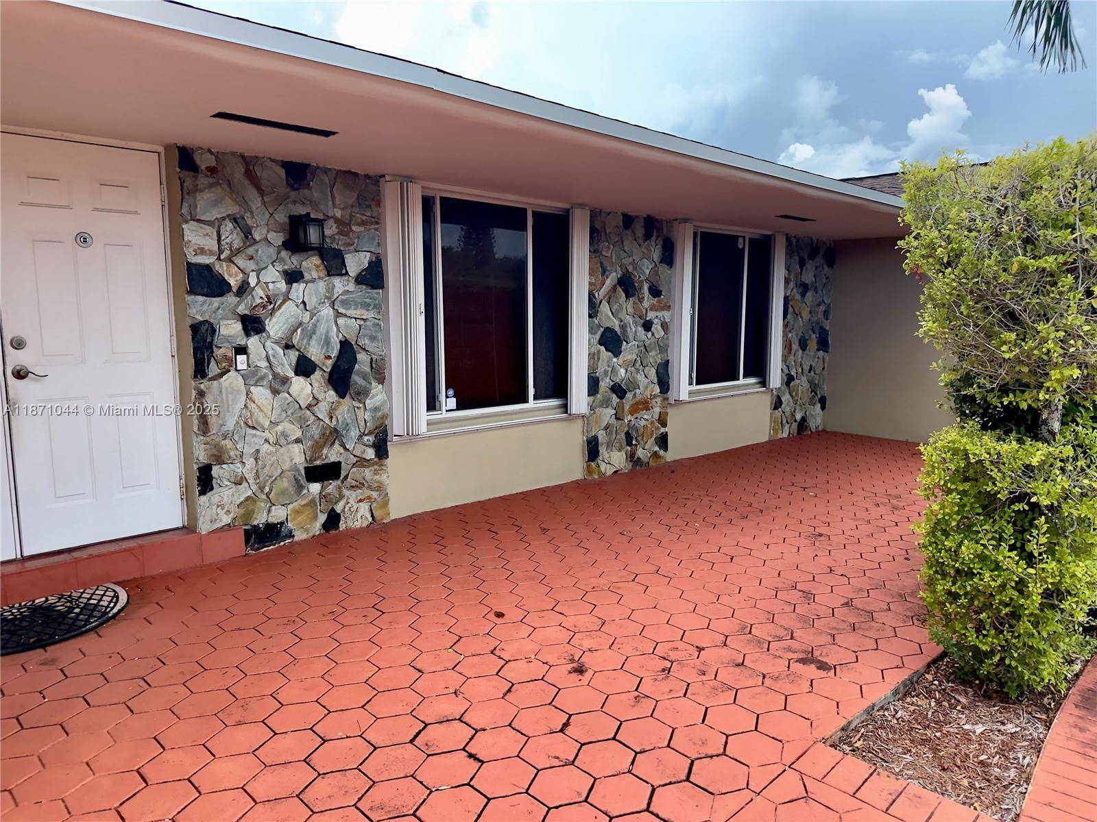 This gated community provides easy access to I 95, Brightline, Aventura Mall, houses of worship, esteemed schools, and parks.