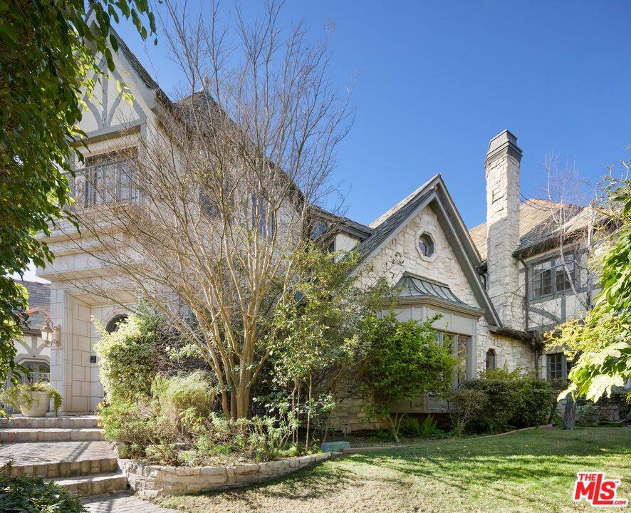 1041 Somera Rd 5BR Bel Air La