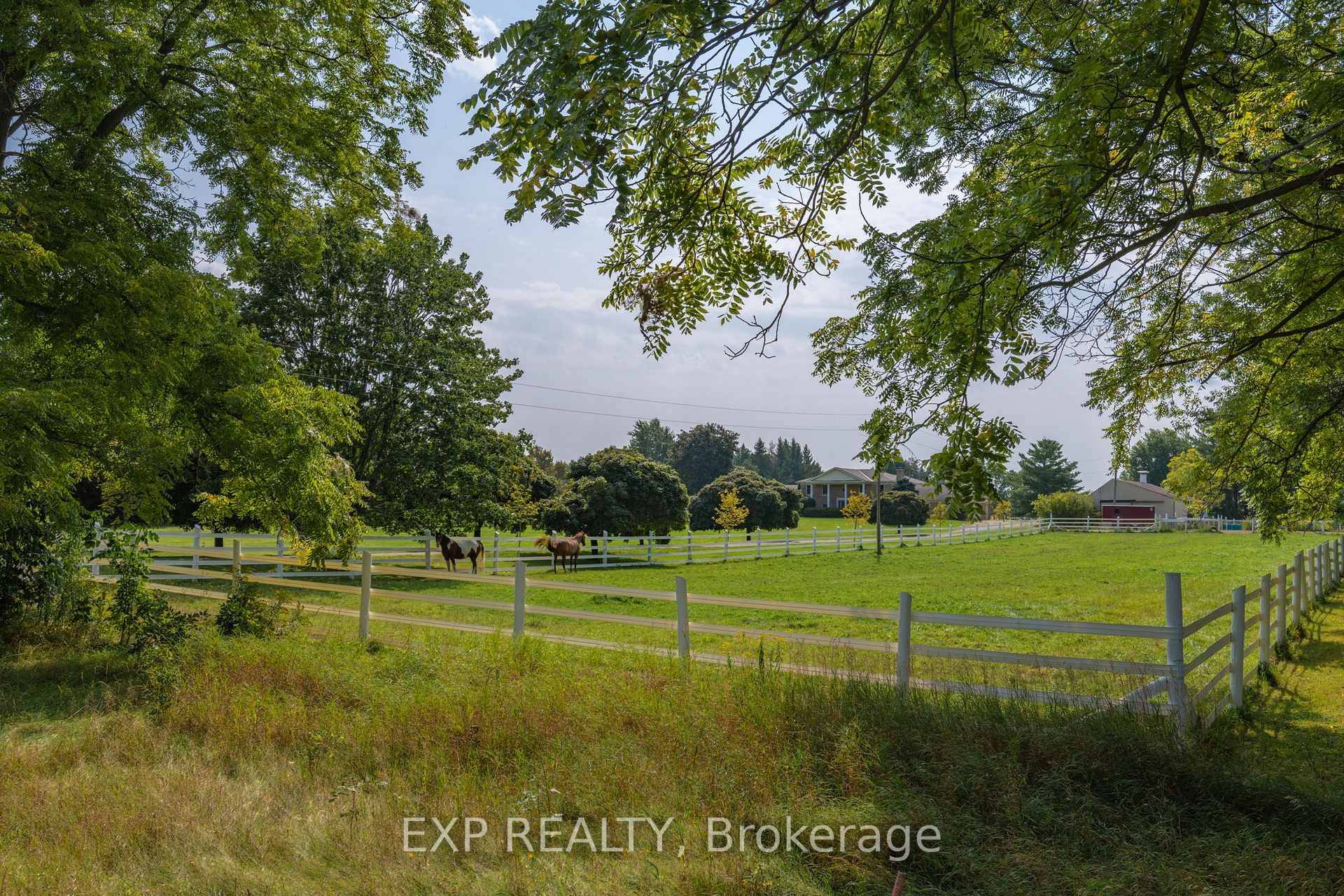 Welcome to a rare 10 acre country retreat for horse lovers just minutes from London, Lambeth, and Highways 401 amp ; 402.