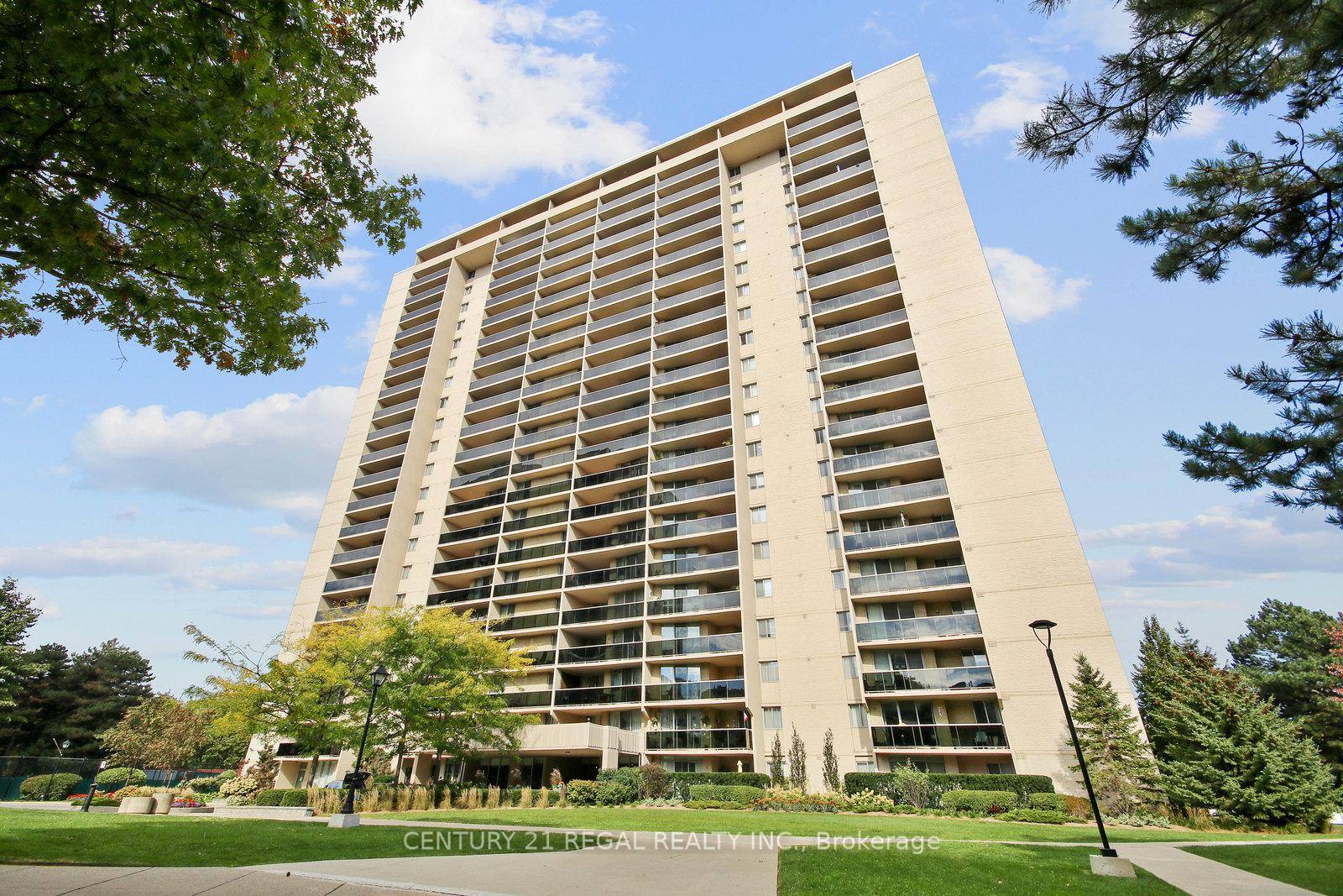 Welcome to Suite 1207 at Millgate Manor !