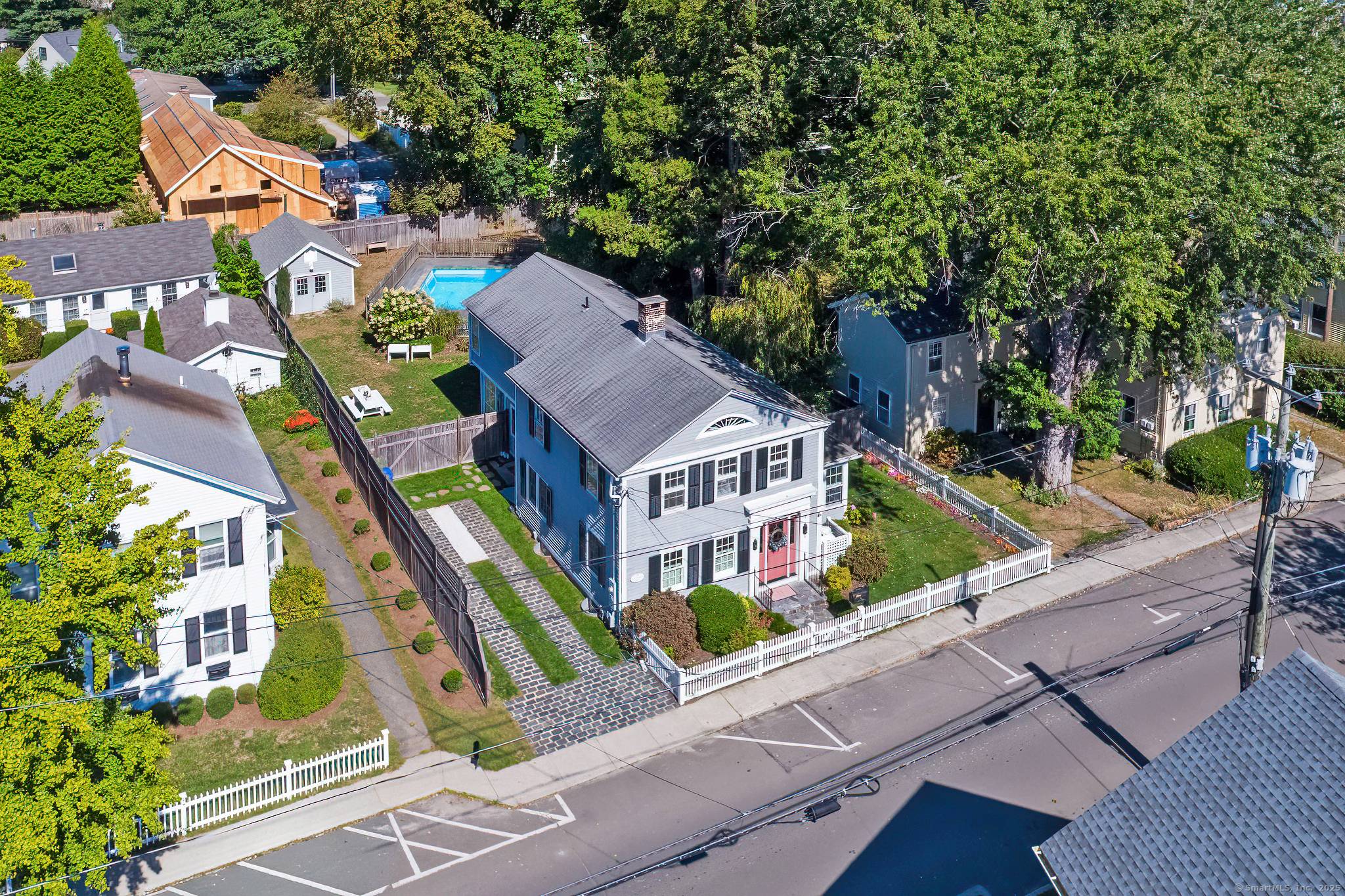 Charming Essex Village Gem !