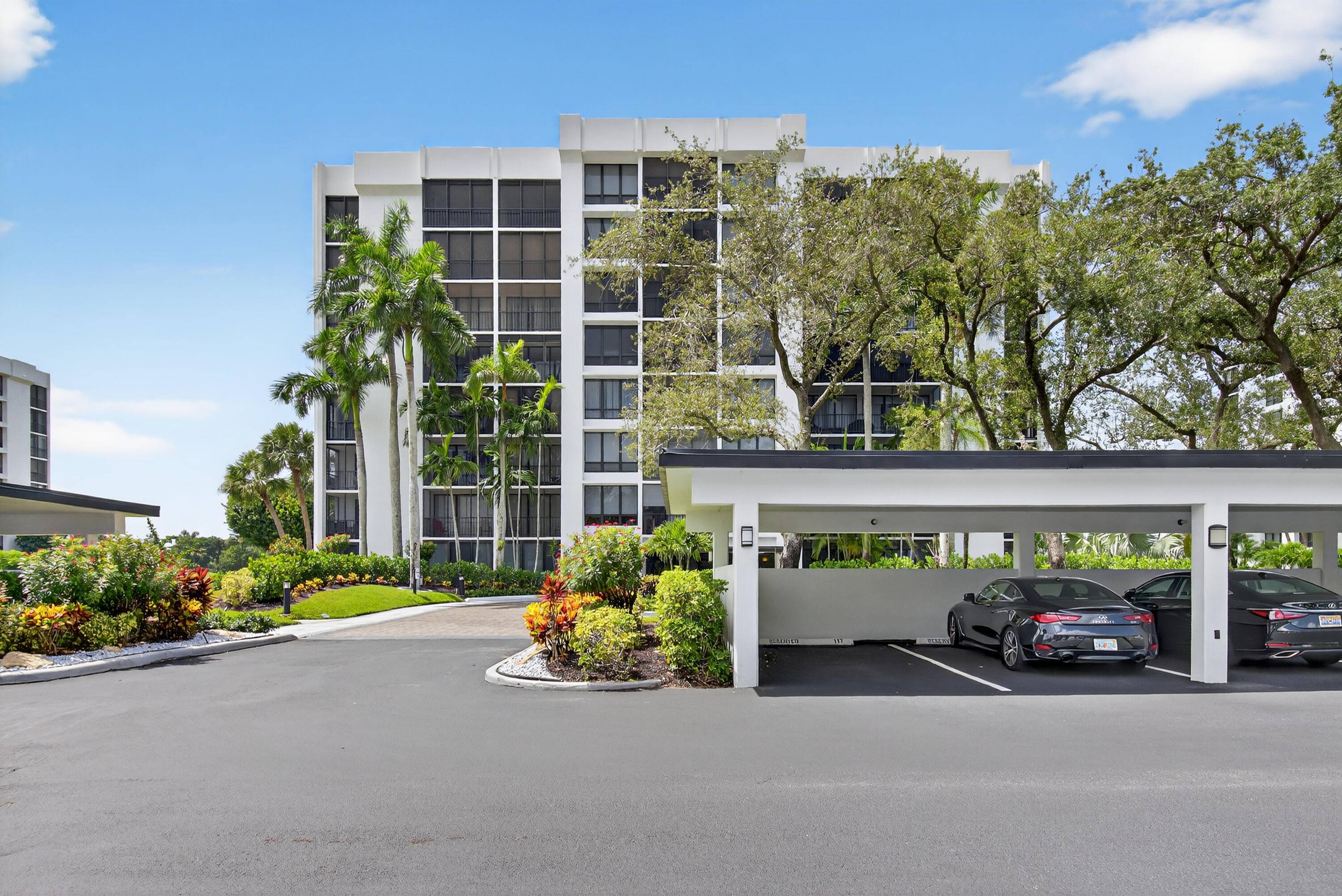 TOTALLY RENOVATED 2 BED, 2 BATH CORNER CONDO WITH BOTH PATIOS ENCLOSED PART OF INDOOR LIVING SPACE MAKING A VERY BRIGHT AND LIGHT SPACIOUS HOME WITH SPACIOUS KITCHEN LAYOUT, DINING ...