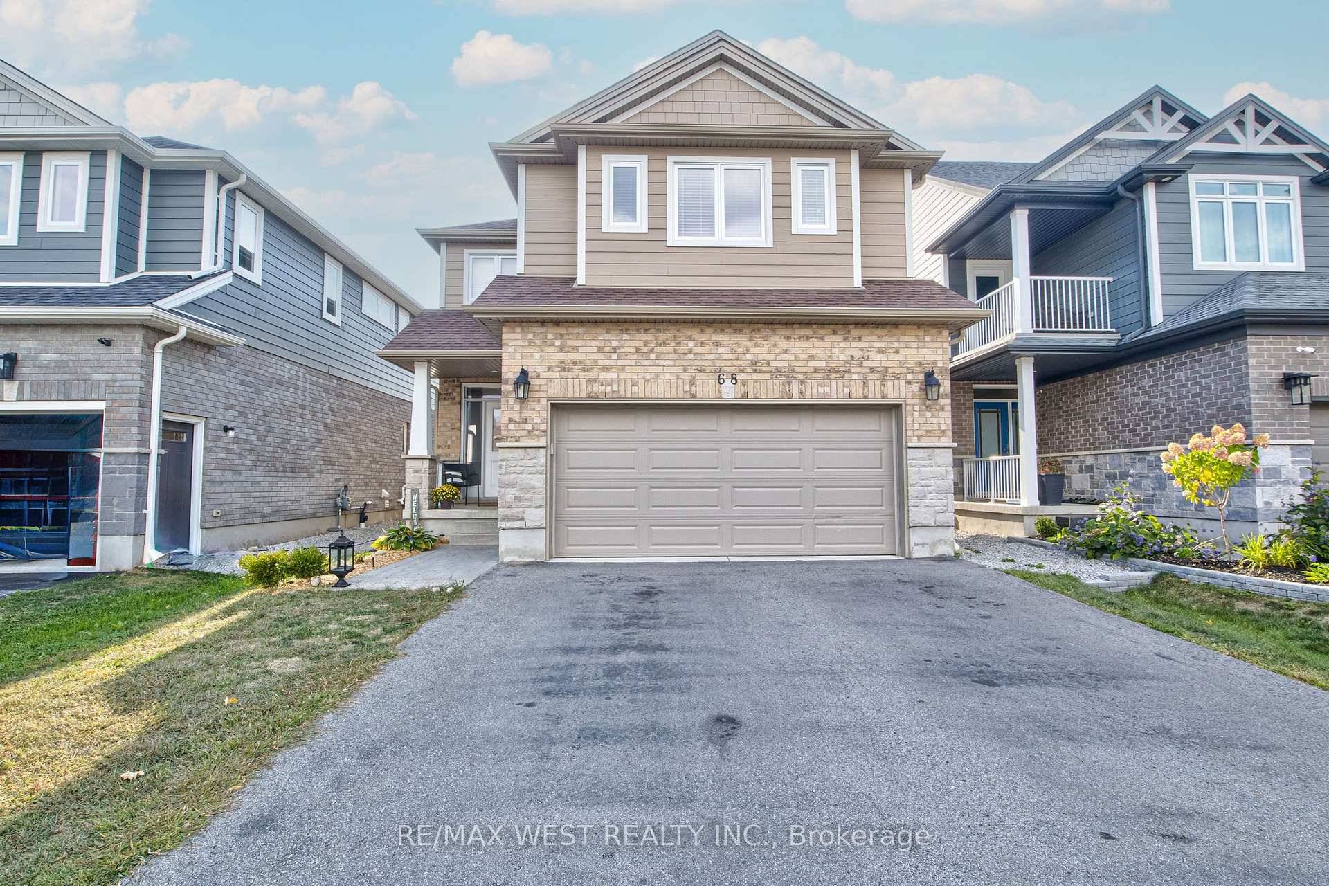 Beautiful Large 4 bedroom family home with fully finished basement offering 5th bedroom and 3 piece bath.