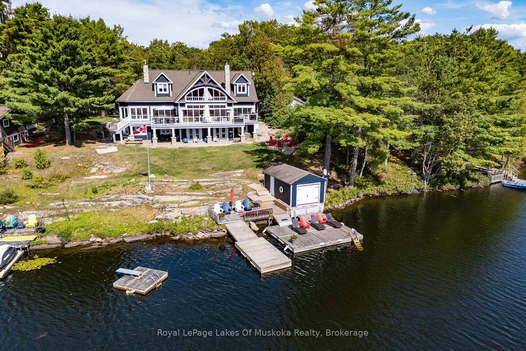 Custom built South West facing Year Round home on Loon lake in Gravenhurst.