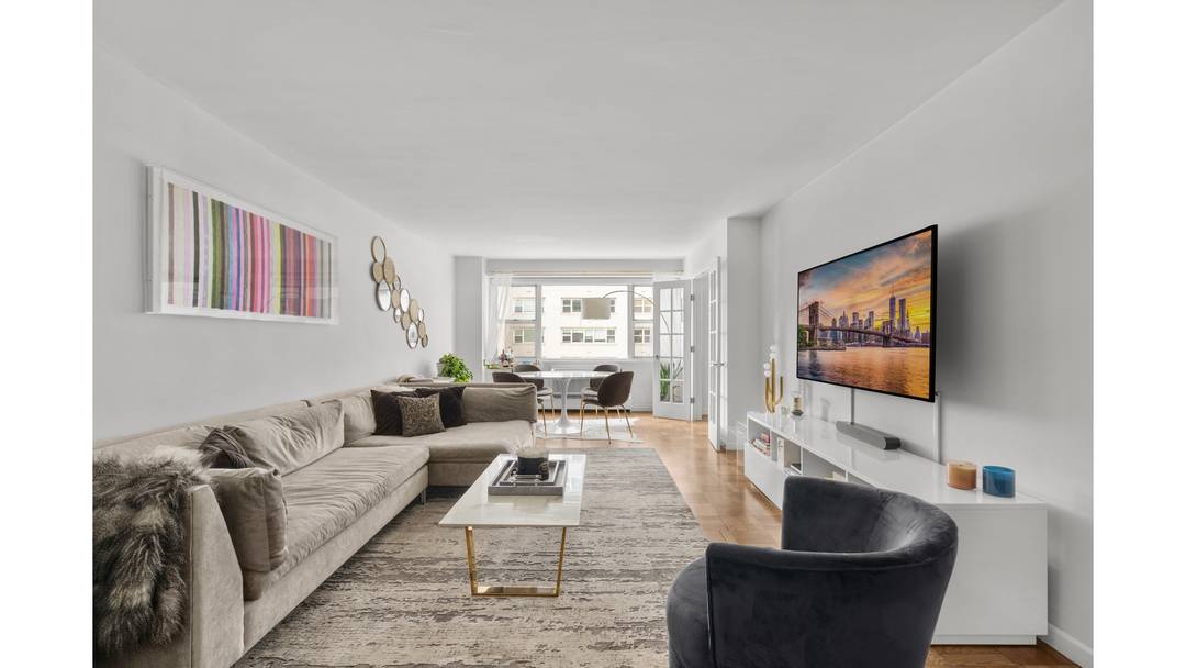 Greenwich Village Perfection !