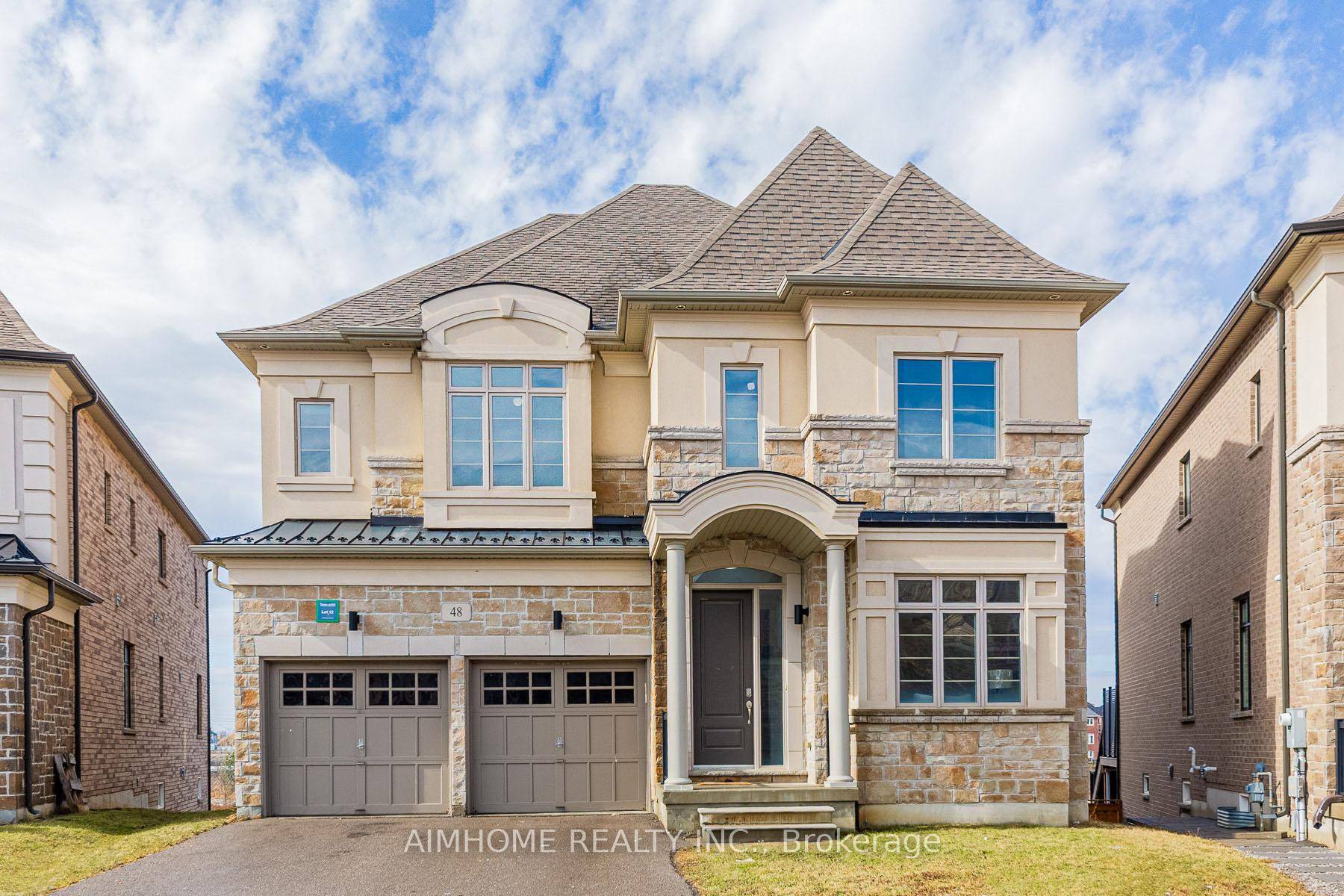 Ravie lot ! Back to the forest trail and pond with walk out basement !