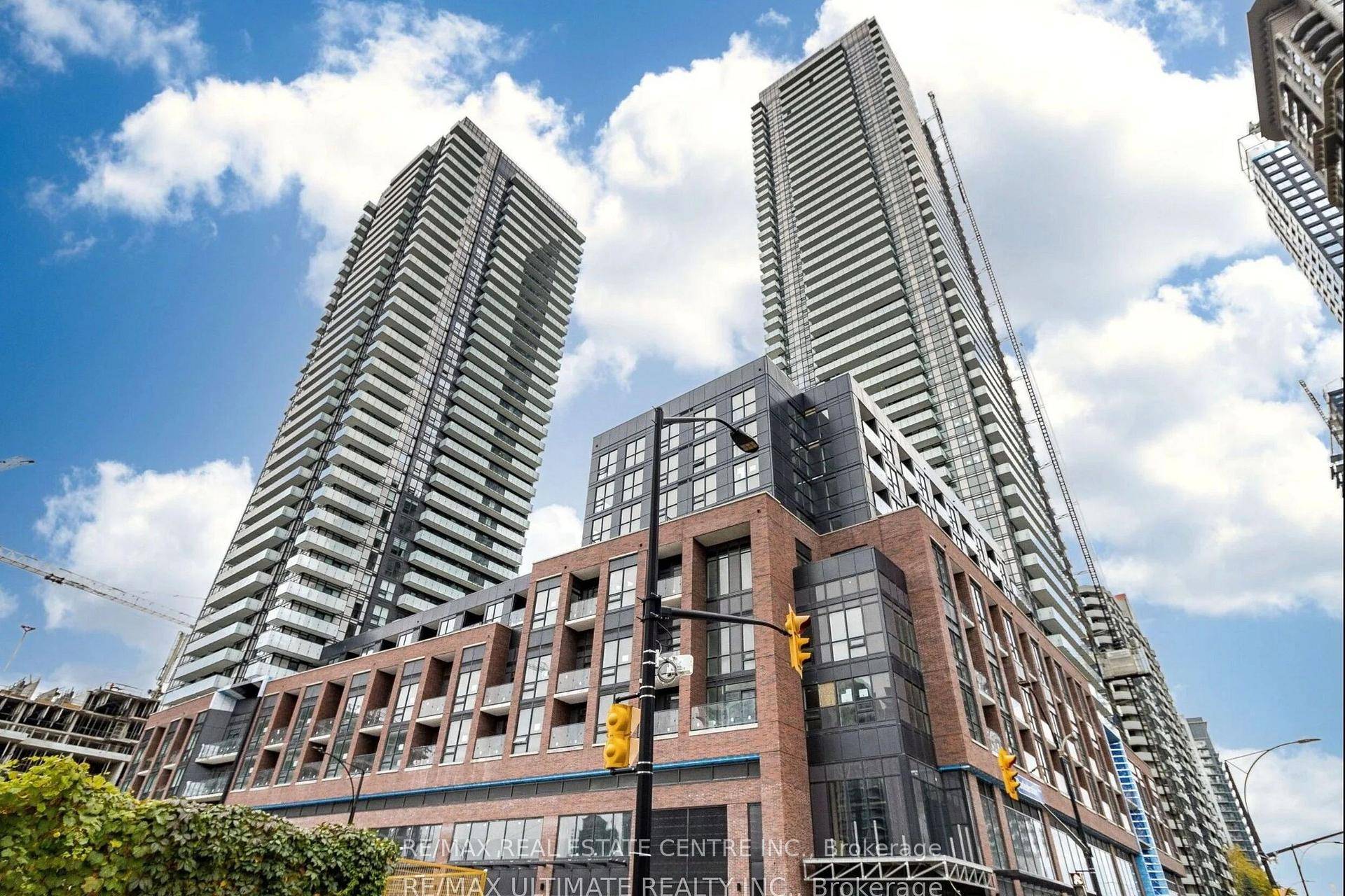 Welcome to this elegant 2 bedroom den, 2 bath residence in the prestigious AVIA 2 Condominiums, perfectly located in the vibrant core of Mississauga.